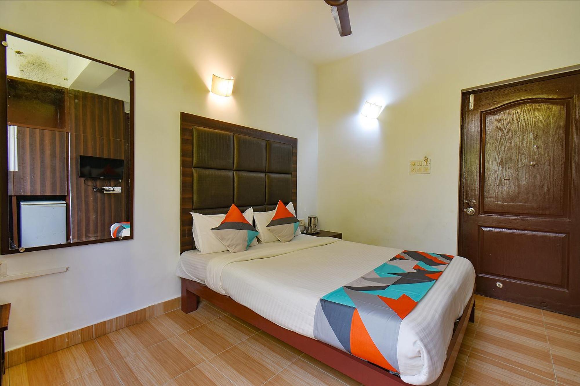 Fabhotel Kris Resort - Nr Calangute Beach Eksteriør billede